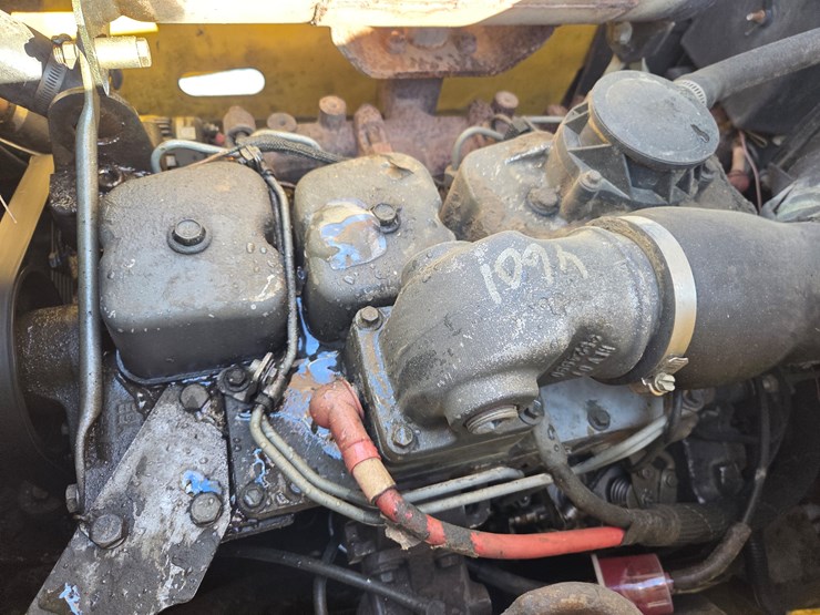 new-holland-l190-image-27