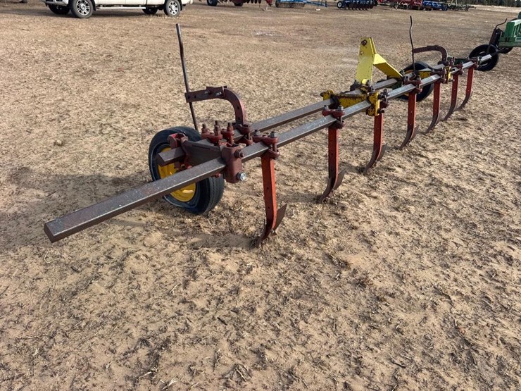 7-shank-cultivator-image-7