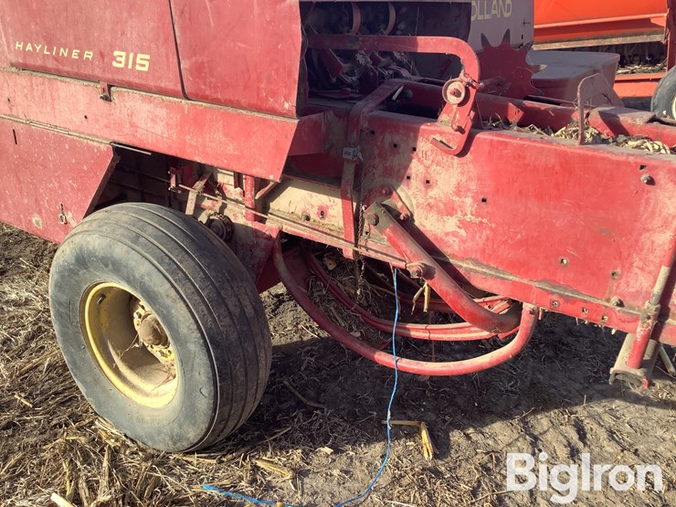 1981-new-holland-315-image-15