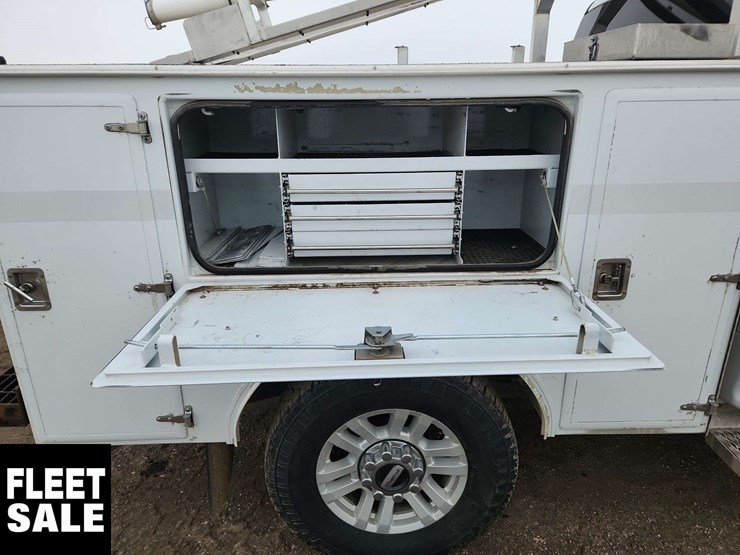 2017-ford-f350-image-33