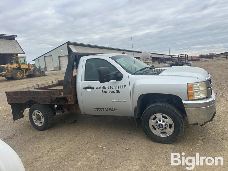 2013-chevrolet-silverado-2500-image-4