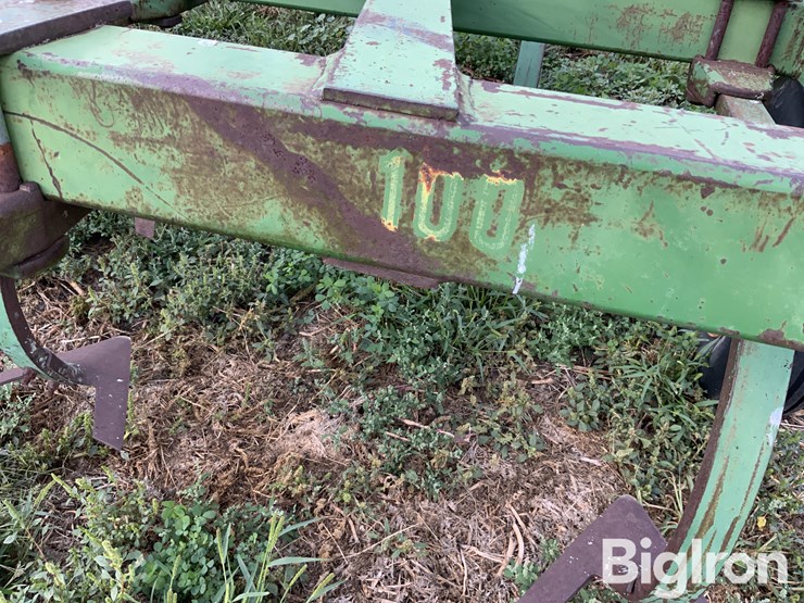 john-deere-100-image-18