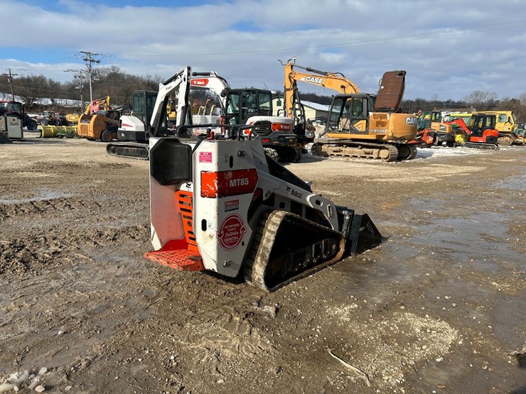 2019-bobcat-mt85-image-4