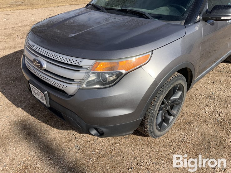 2014-ford-explorer-xlt-image-9