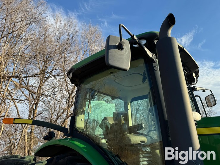 2010-john-deere-8225r-image-18