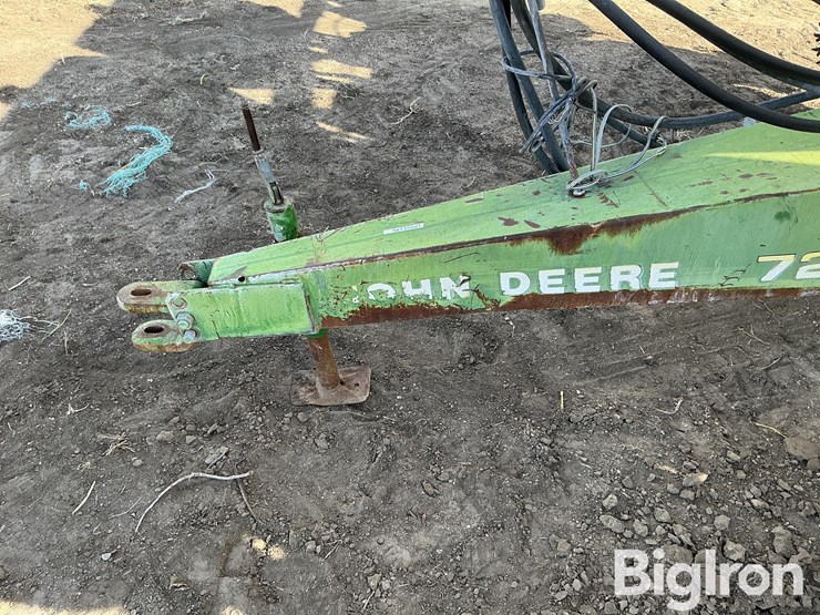 john-deere-7200-image-10