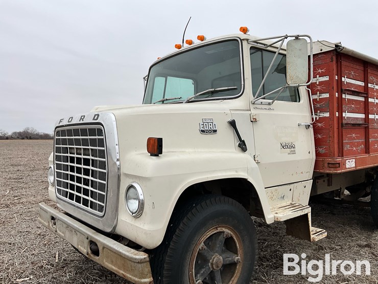 1979-ford-ln700-image-9