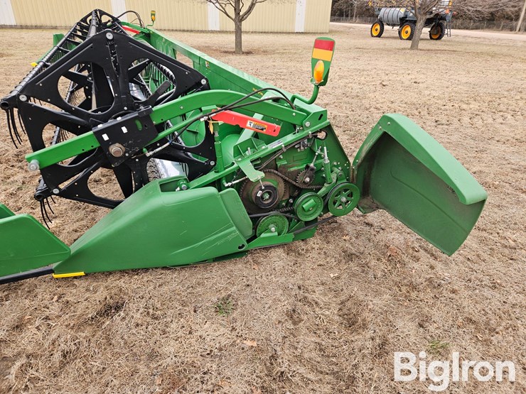 2018-john-deere-630f-image-9