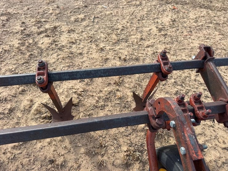 7-shank-cultivator-image-10