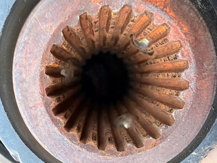 2021-john-deere-c16r-image-15