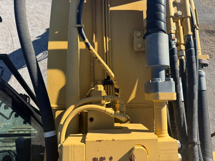 caterpillar-328d-image-46