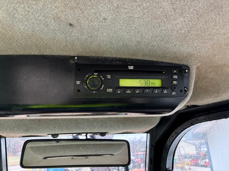 caterpillar-d3k2-xl-image-26