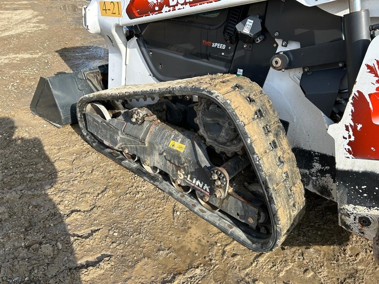 2020-bobcat-t76-image-17
