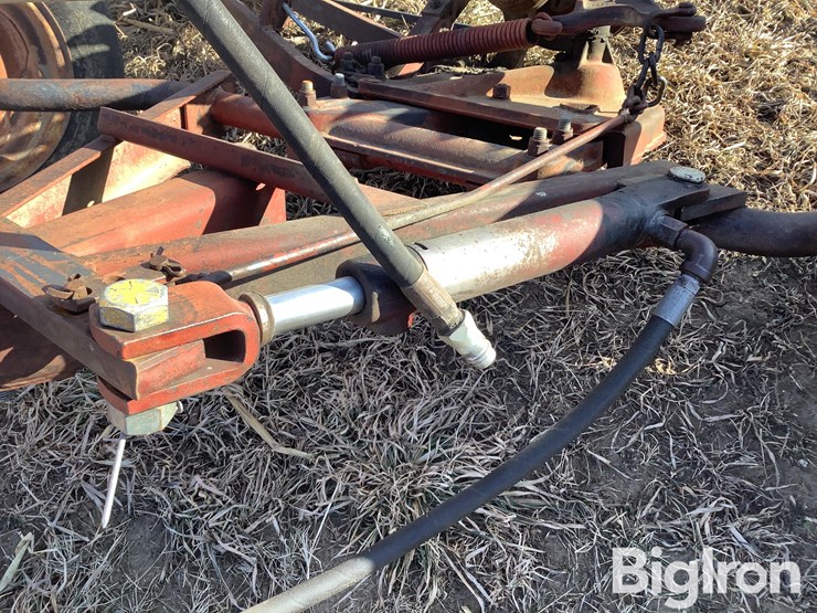 international-1100-image-13