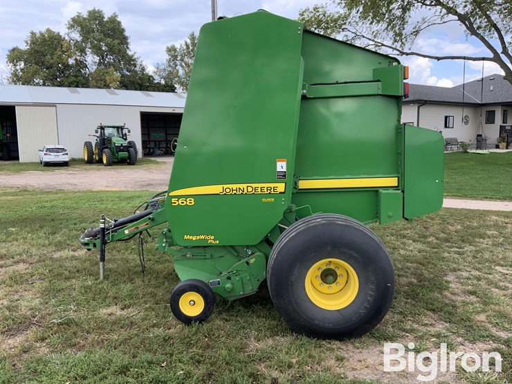 2012-john-deere-568-image-8