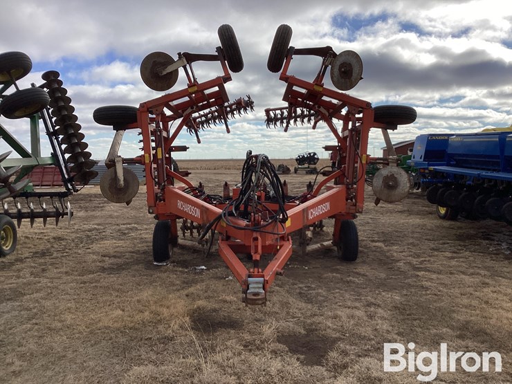 1992-richardson-6x5-image-2