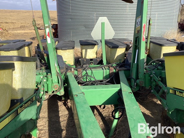 john-deere-7200-image-18