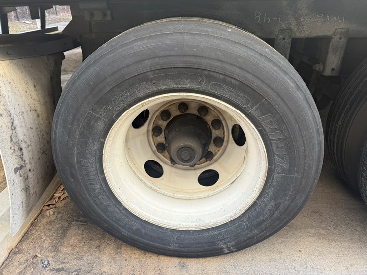 2005-great-dane-53-image-26