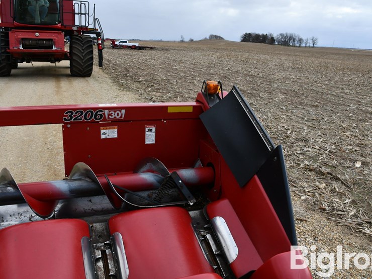 2008-case-ih-3206-image-11