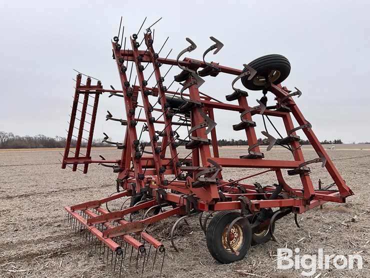 hesston-2210-image-5