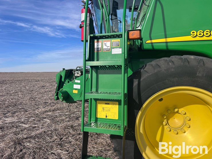 2005-john-deere-9660-sts-image-18