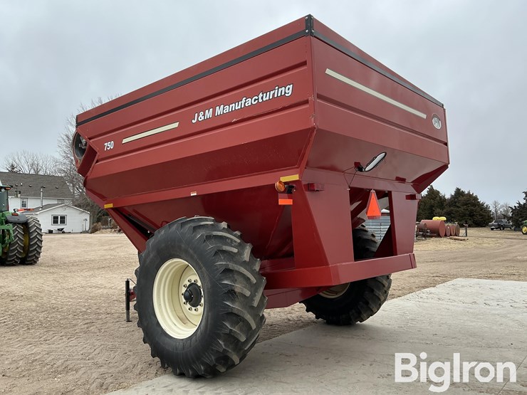 2010-j&m-750-image-7