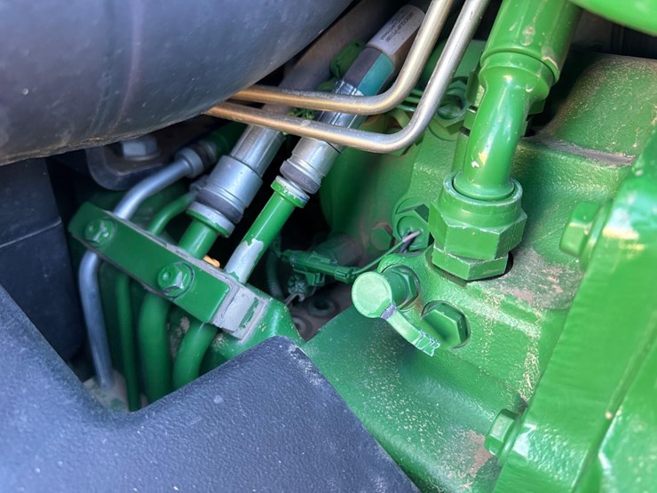 2008-john-deere-8330-image-57