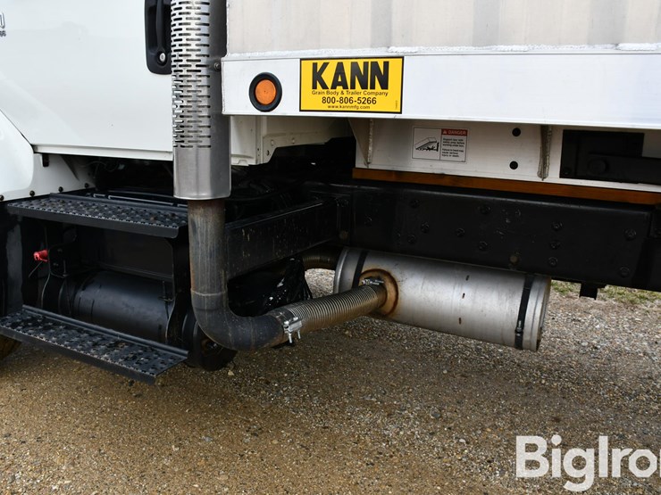 2006-international-7400-image-14