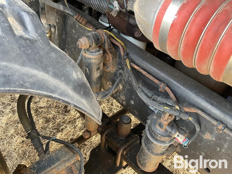 2007-freightliner-columbia-120-image-19