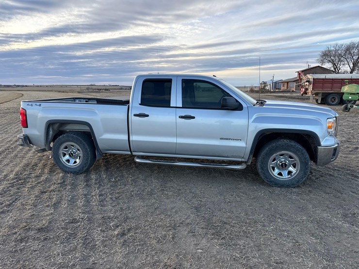 2014-gmc-sierra-1500-image-4