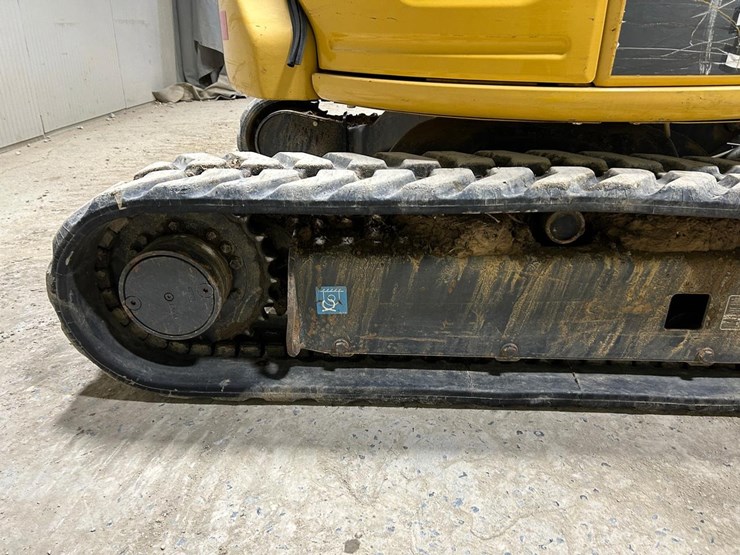 2017-deere-35g-image-12