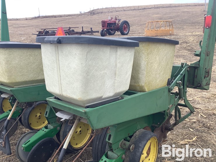 john-deere-7000-image-15