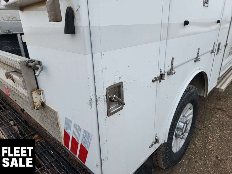 2017-ford-f350-image-43