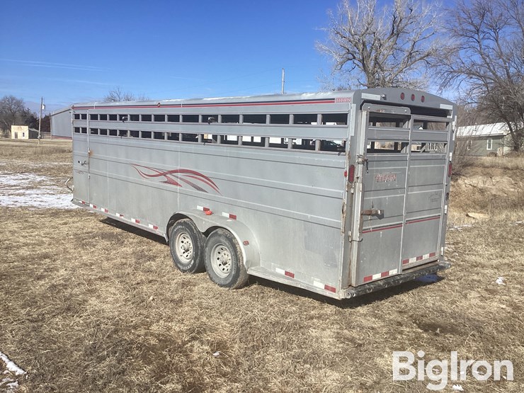 2010-titan-trailer-image-7