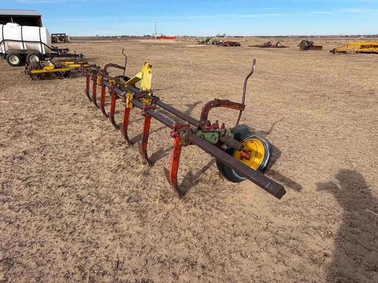 7-shank-cultivator-image-5