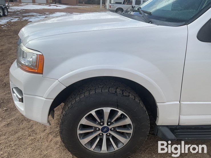 2016-ford-expedition-xlt-image-12