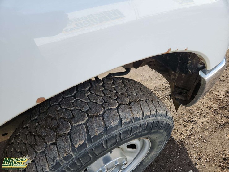 2011-ford-f350-image-36