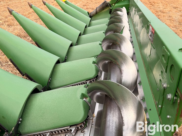 2021-john-deere-c16r-image-19