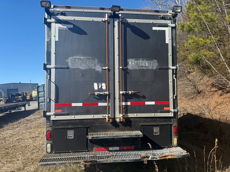 2000-ford-f750-image-4