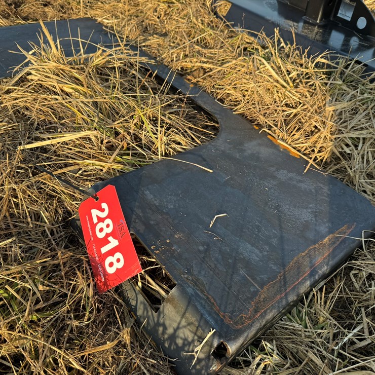 #2818 • Unused Skid Steer Open Center Weldable Quick Attach Plate