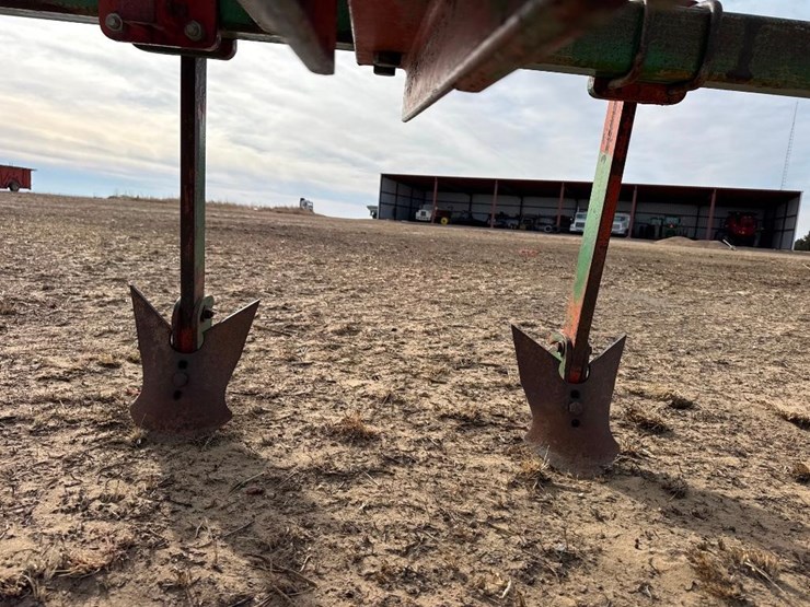 9-shank-cultivator-image-18