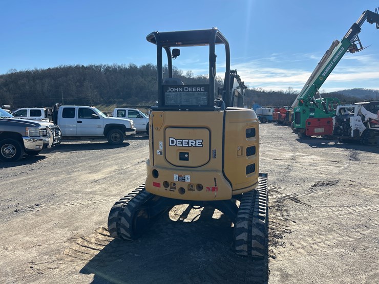 2017-deere-35g-image-6