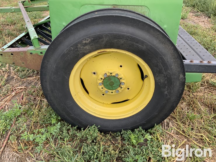 john-deere-8300-image-13
