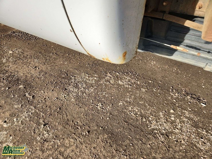 2011-ford-f350-image-33