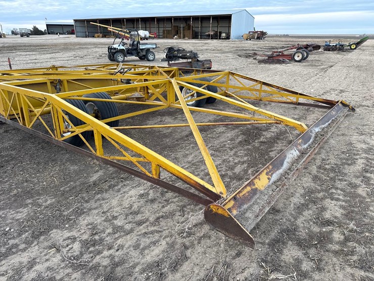 oweco-1430-land-plane-image-8