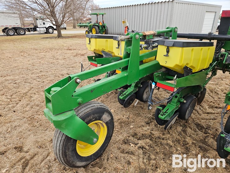 2005-john-deere-1720-image-19