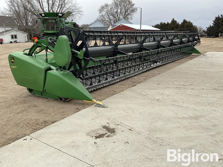 2013-john-deere-635fd-image-3