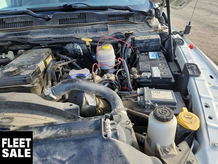 2013-ram-3500-slt-image-31