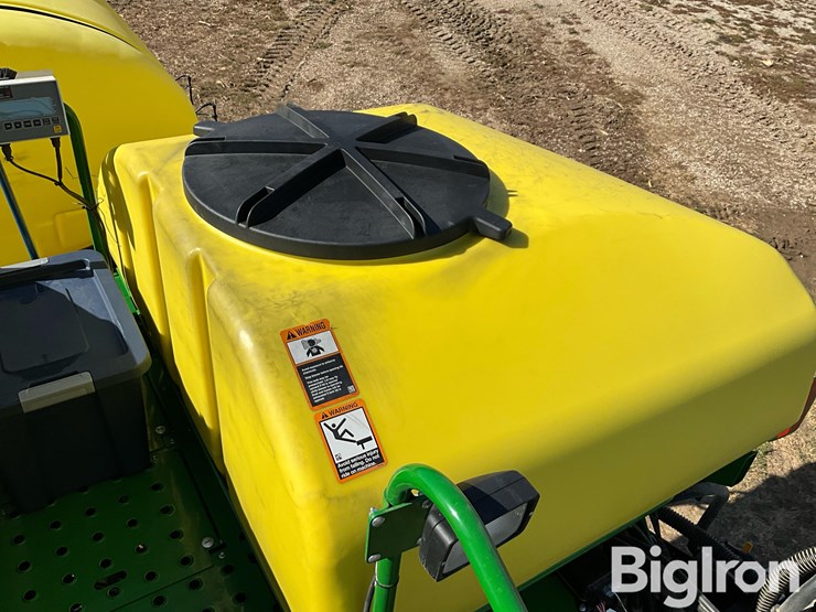 2021-john-deere-1775nt-image-14