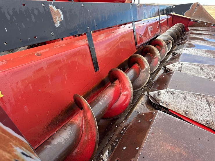 case-ih-1083-image-32